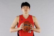 独家！篮协主席郭振明曝杨瀚森留美内幕，未来战略震惊篮坛！
